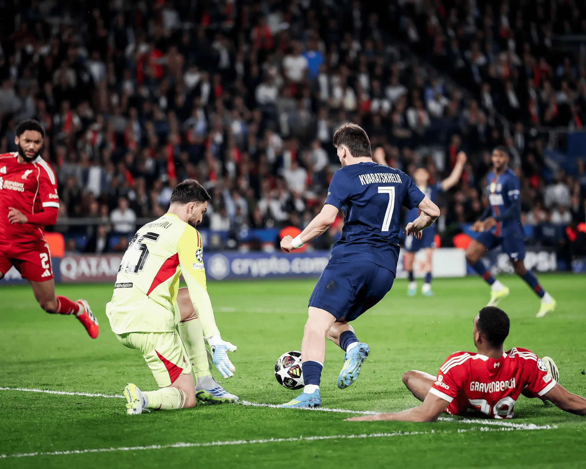 巴黎2-0利物浦全场数据：射门18-3，射正6-0，绝佳机会4-0